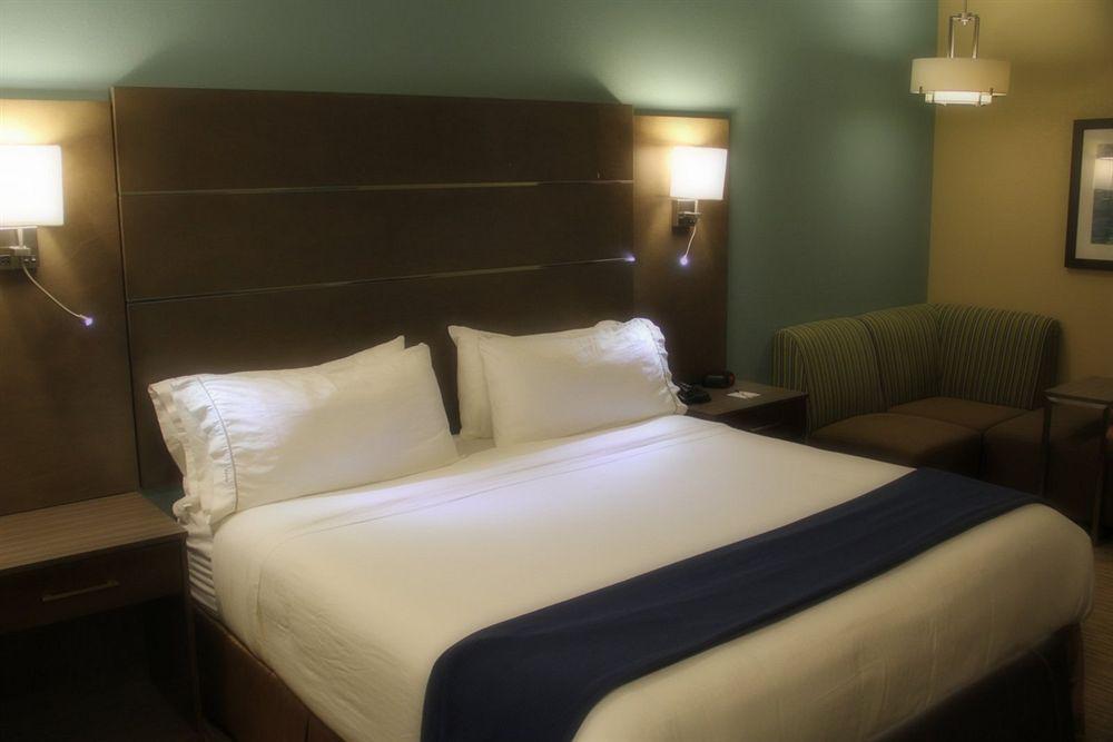 Holiday Inn Express And Suites Schulenburg By Ihg Eksteriør bilde