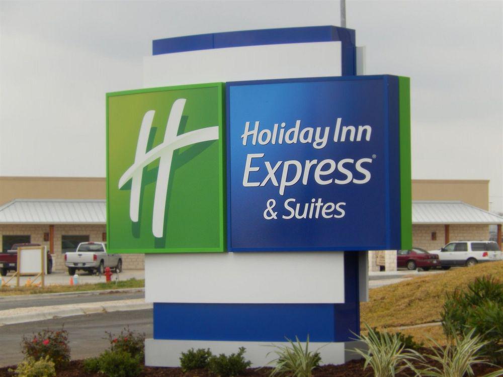 Holiday Inn Express And Suites Schulenburg By Ihg Eksteriør bilde